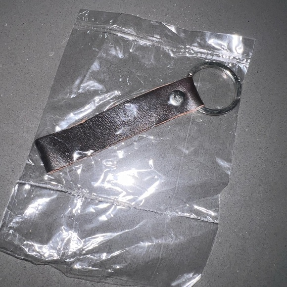 Leather key chains - Picture 9 of 10